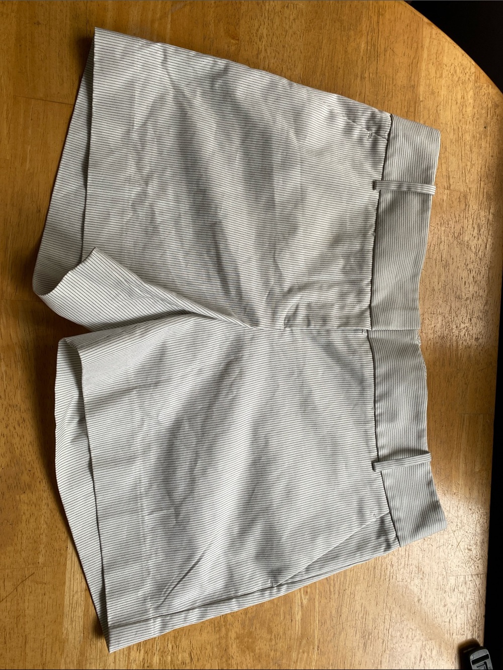 V! 7Avenue NY co striped shorts size 12 like new